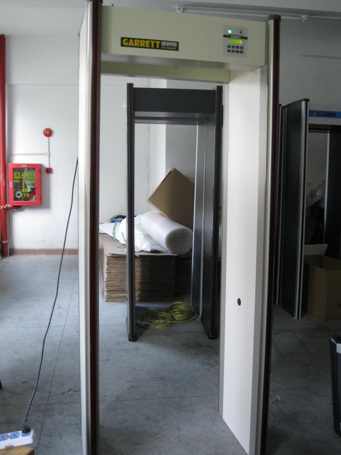 Struttura di porta del metal detector di progressione